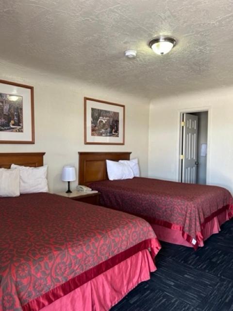 Travelodge By Wyndham Gallup Εξωτερικό φωτογραφία